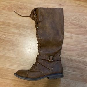 Brown boots
